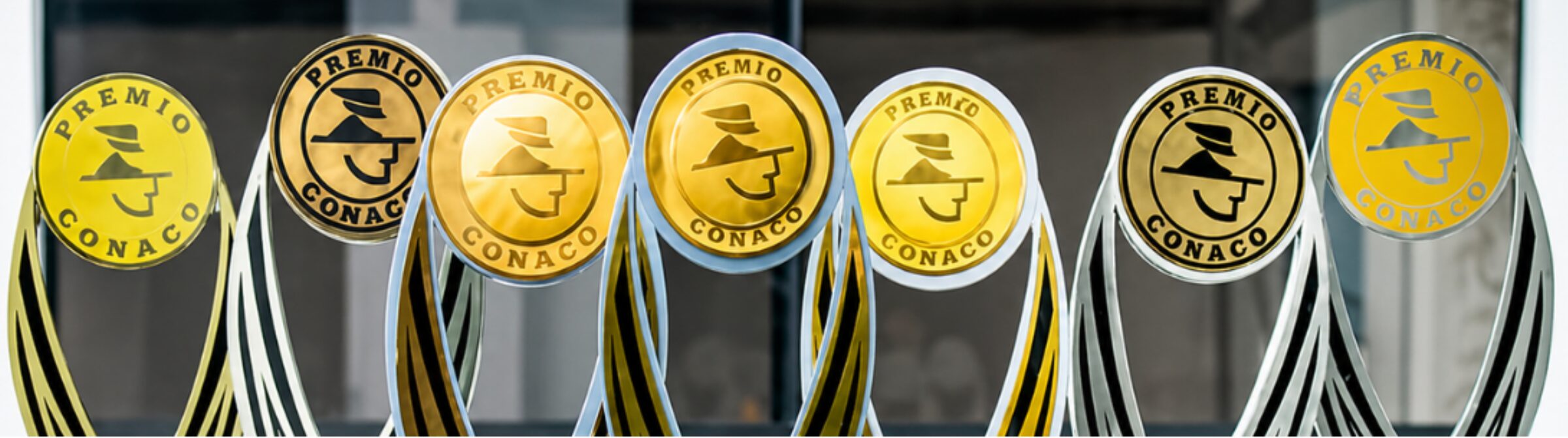 Trofeos Premio CONACO obtenidos por Harols en oro, plata y bronce